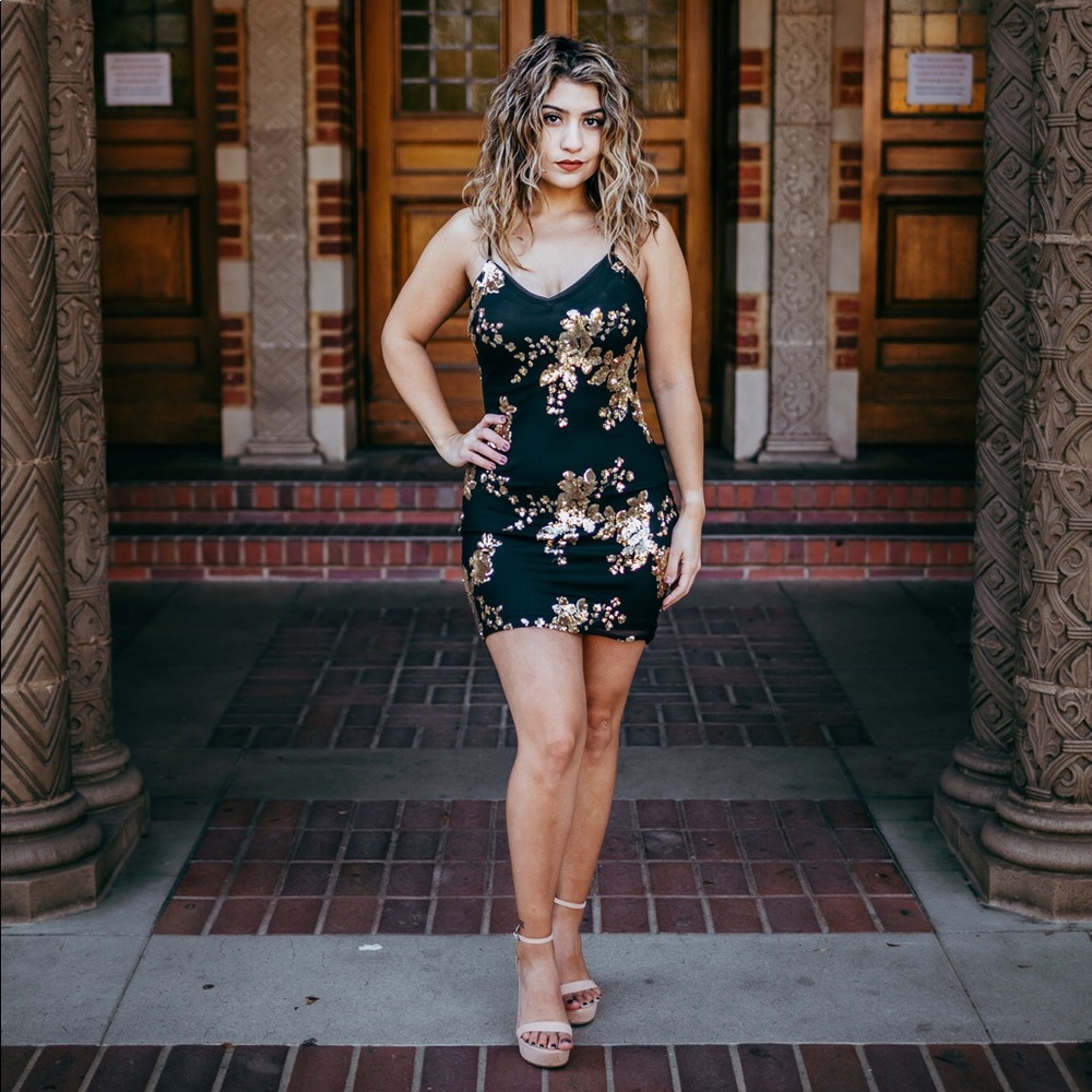 Black and Gold Floral Sequins Bodycon Mini Dress